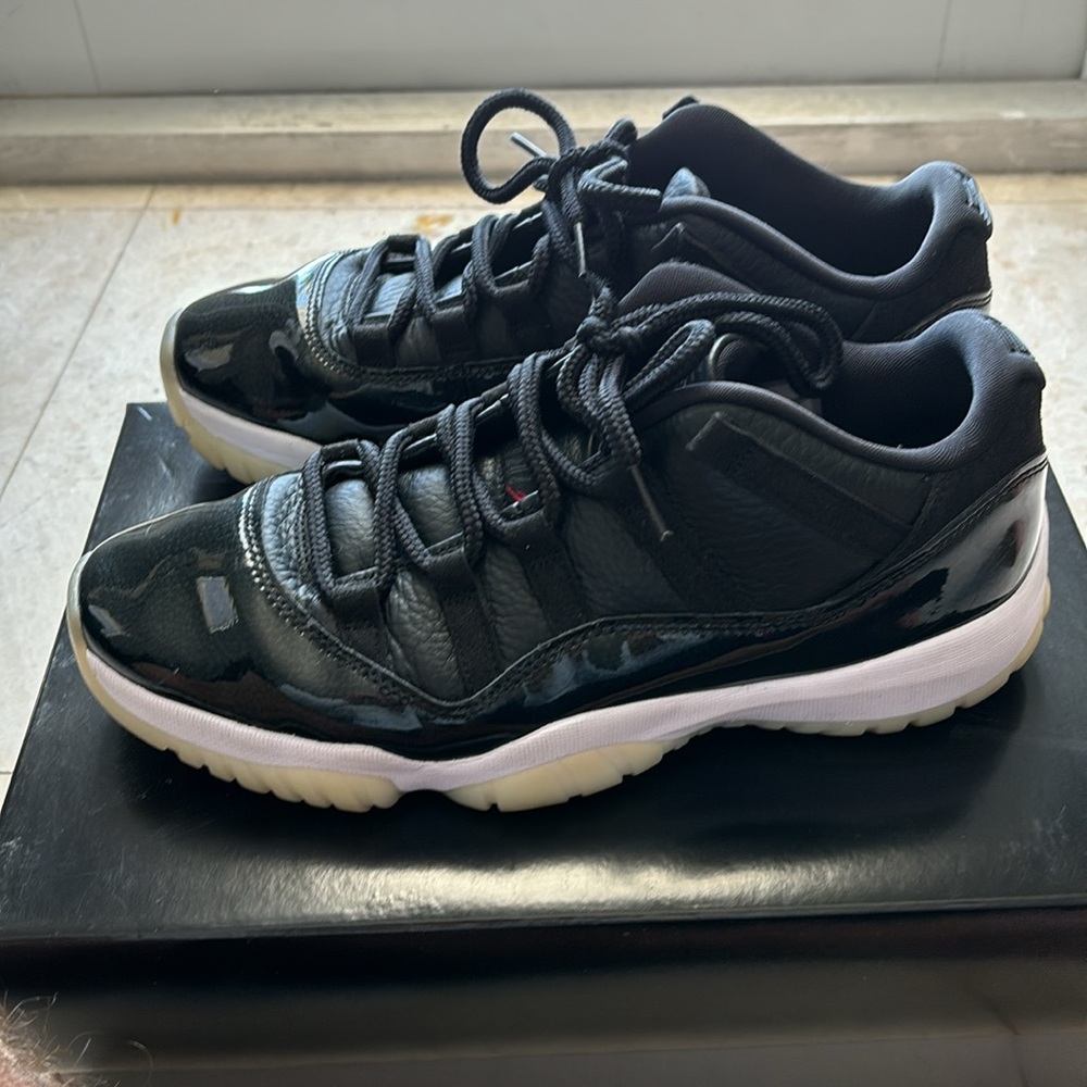 Air Jordan 11 low